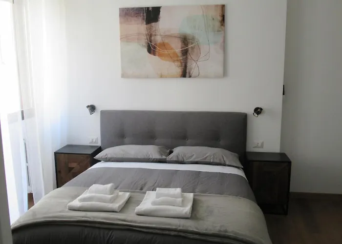 Romebesthome Beccaria - Piazza Del Popolo *